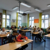 uczniowie-pisza-wiersze