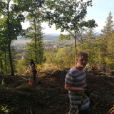 wolontariusze-sprzataja-sw-gore