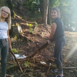 wolontariusze-sprzataja-sw-gore